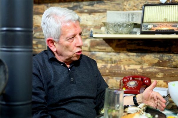 KURT BAŞLI ALTIN KALEM