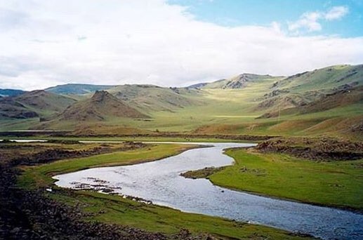 ATEŞTEN NEHİRLERDE DÖVÜLEN HALKALAR