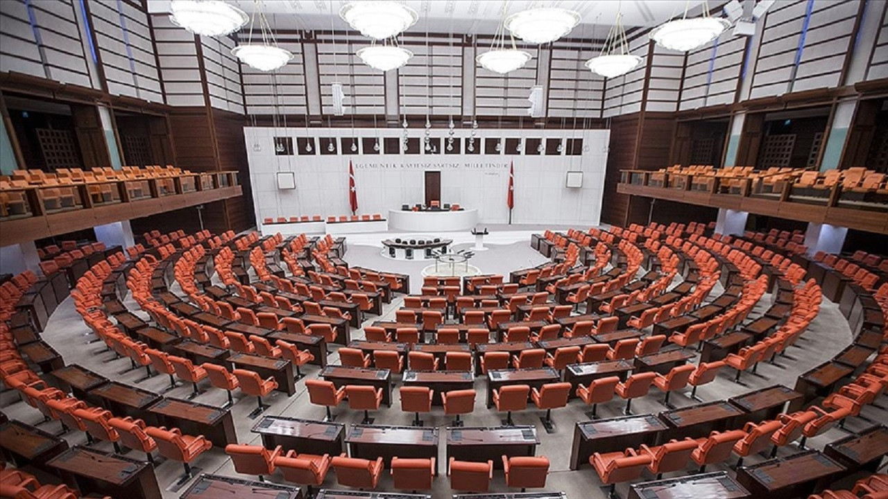 TÜRK, DEVLET ve DEVLET ADAMI
